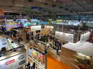 Cómo atraer clientes industriales: estrategias efectivas en 2026